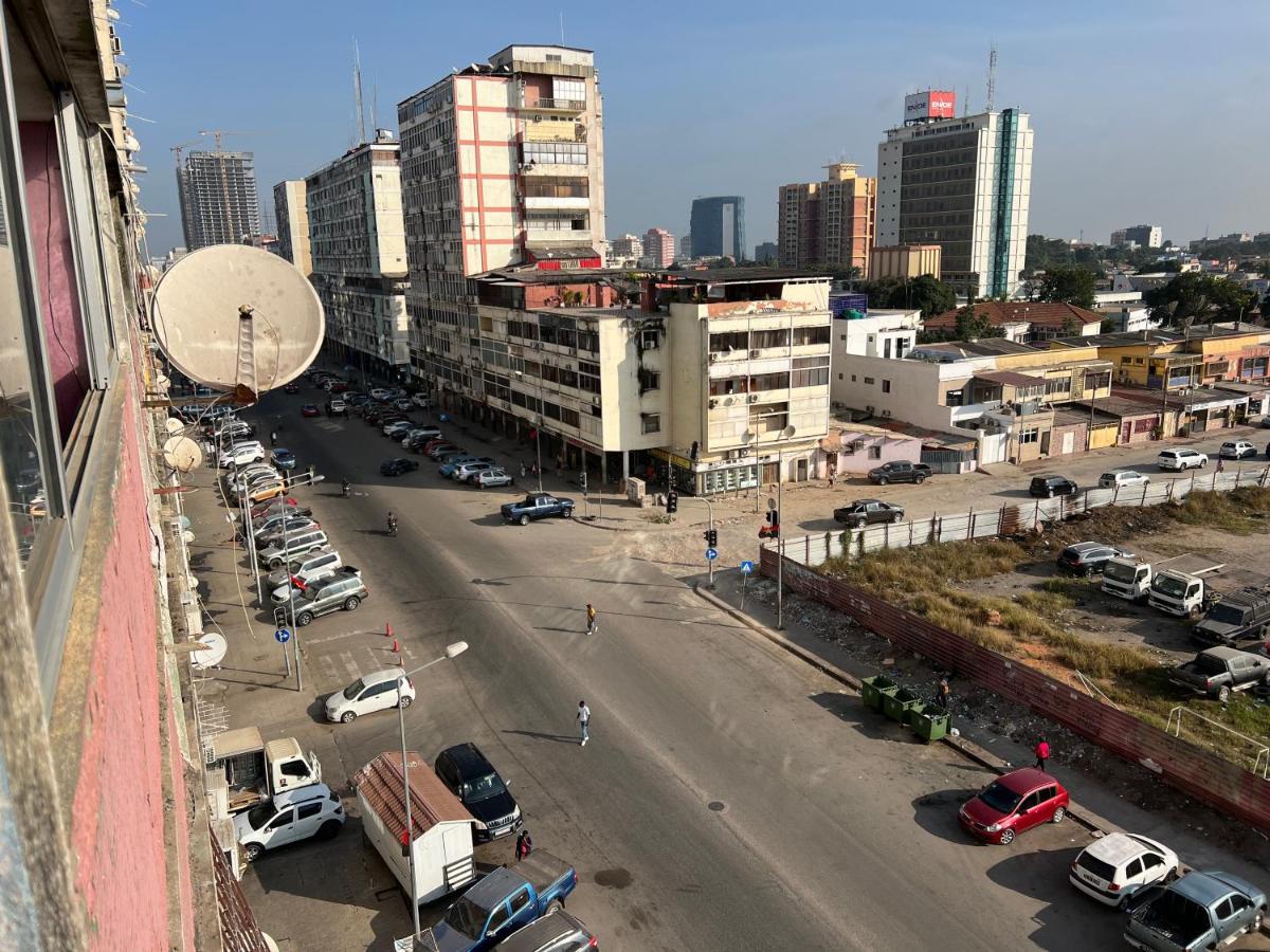 Africa Em Zona Comercial De Luanda 아파트 외부 사진